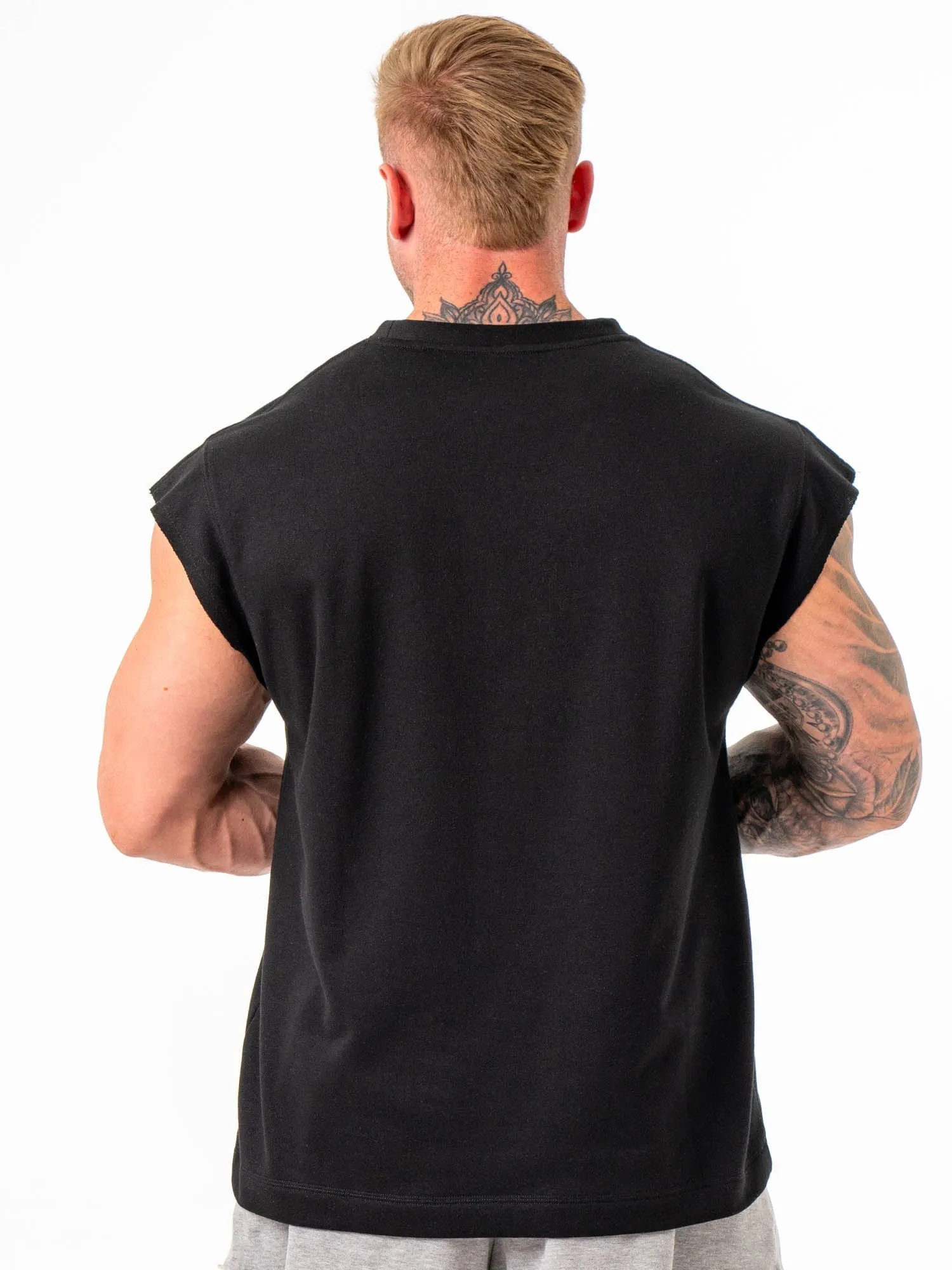 Cut Off Muscle Tank - Black