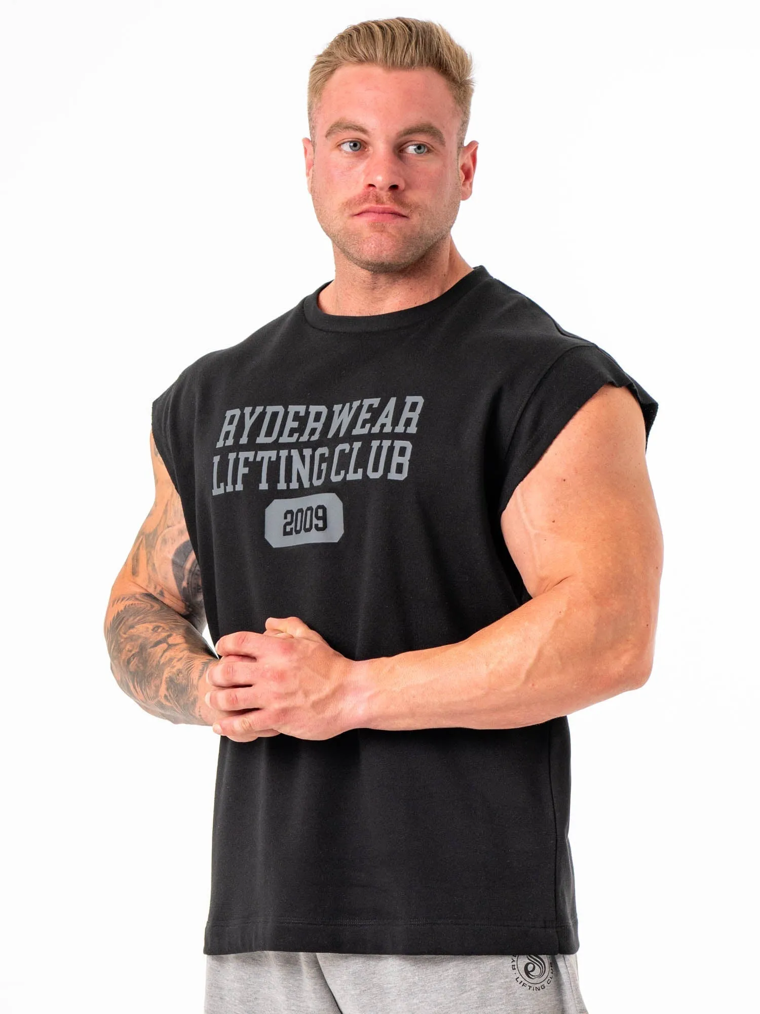 Cut Off Muscle Tank - Black