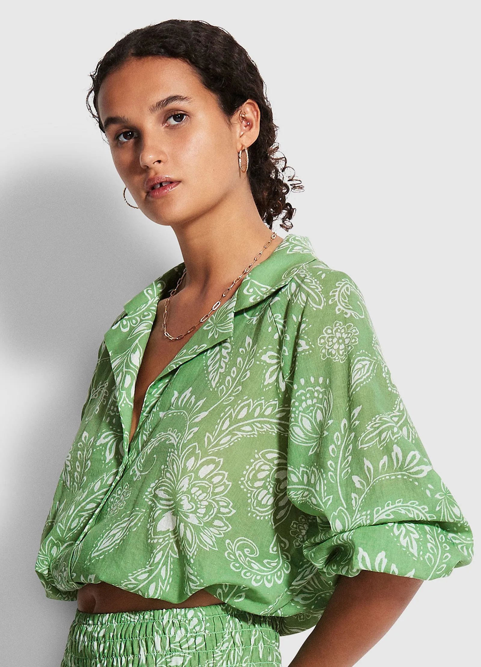 Folklore Crop Shirt - Green Tea