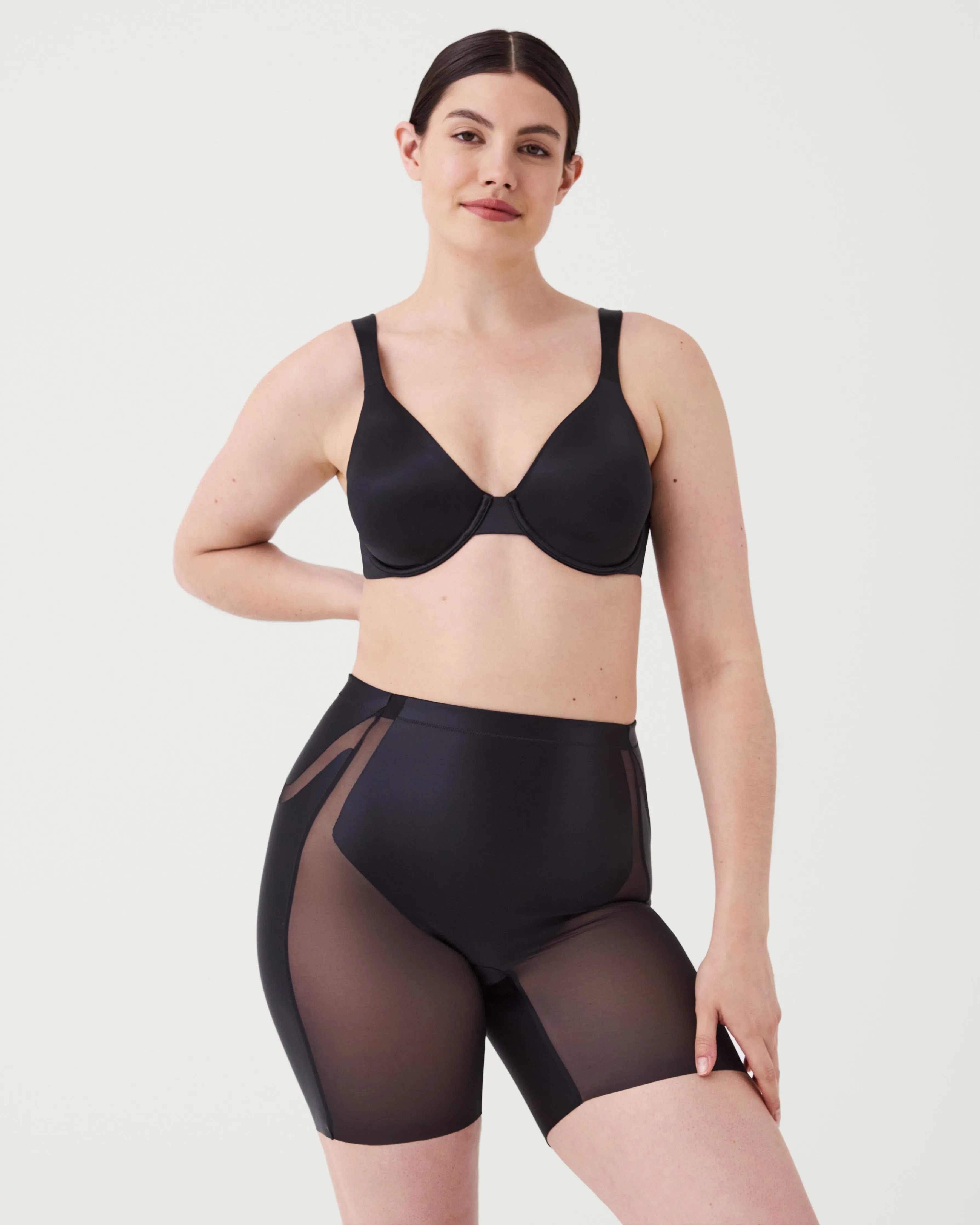 SPANXshape™ Booty-Lifting Mid-Thigh Short