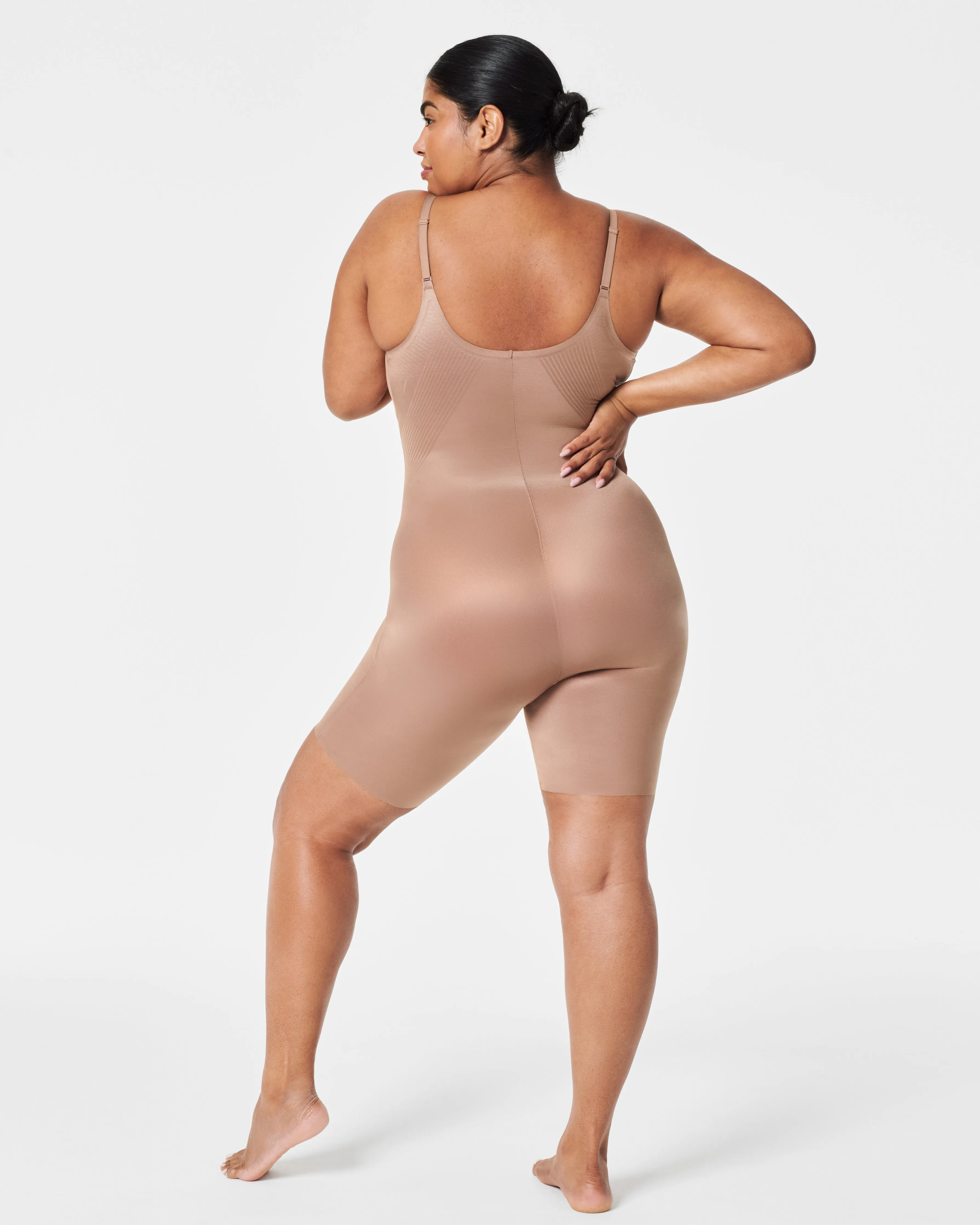 SPANXshape™ Invisible Mid-Thigh Bodysuit